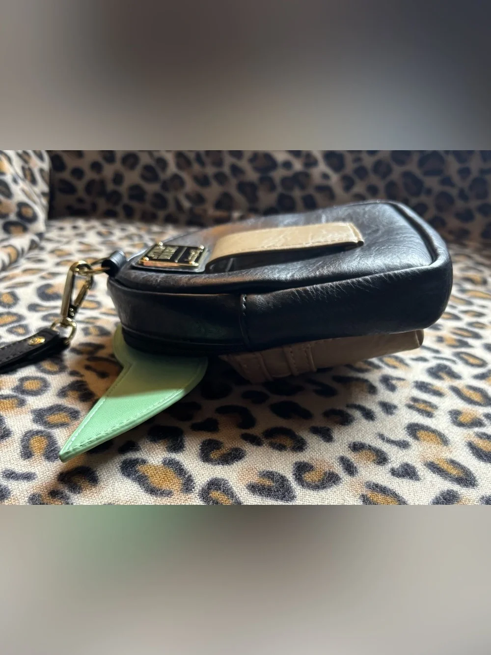 Disney Store Loungefly The Mandalorian Grogu Baby Yoda The Child Wristlet GUC💚 - Picture 7 of 12